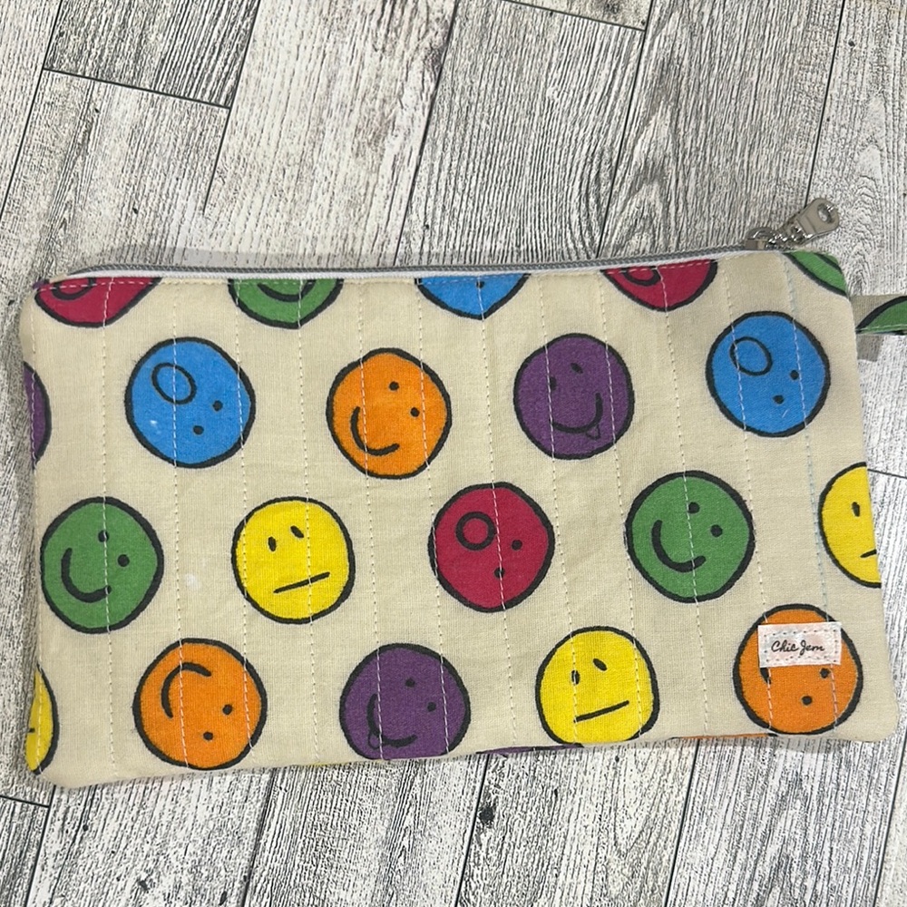 Chic Jem Multicolor Smiley Face wristlet Pouch